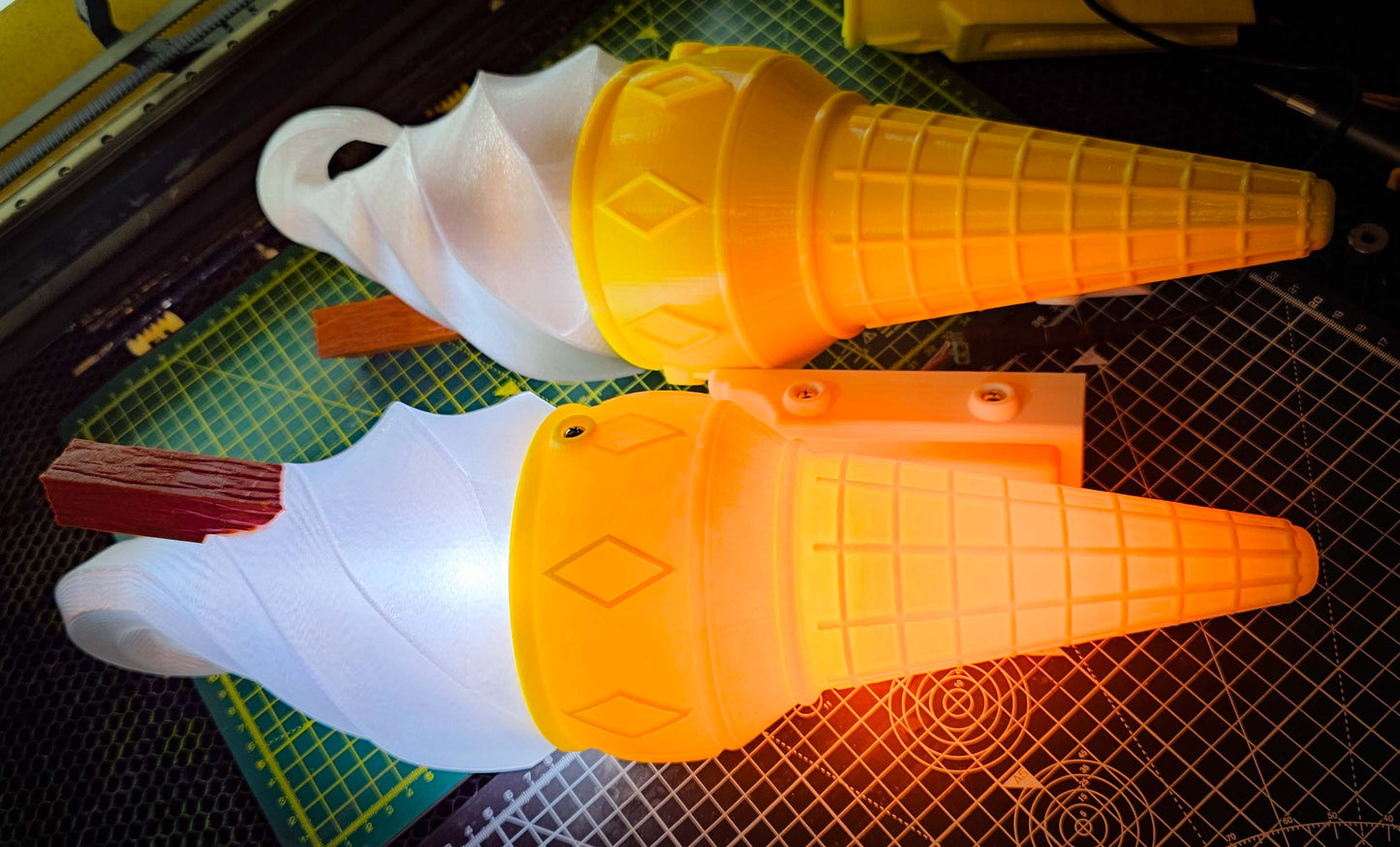 Pair of Ice Cream Van Light Up Cones β White OR Multicolour LED, RF Remote, Brackets & Fixings Included