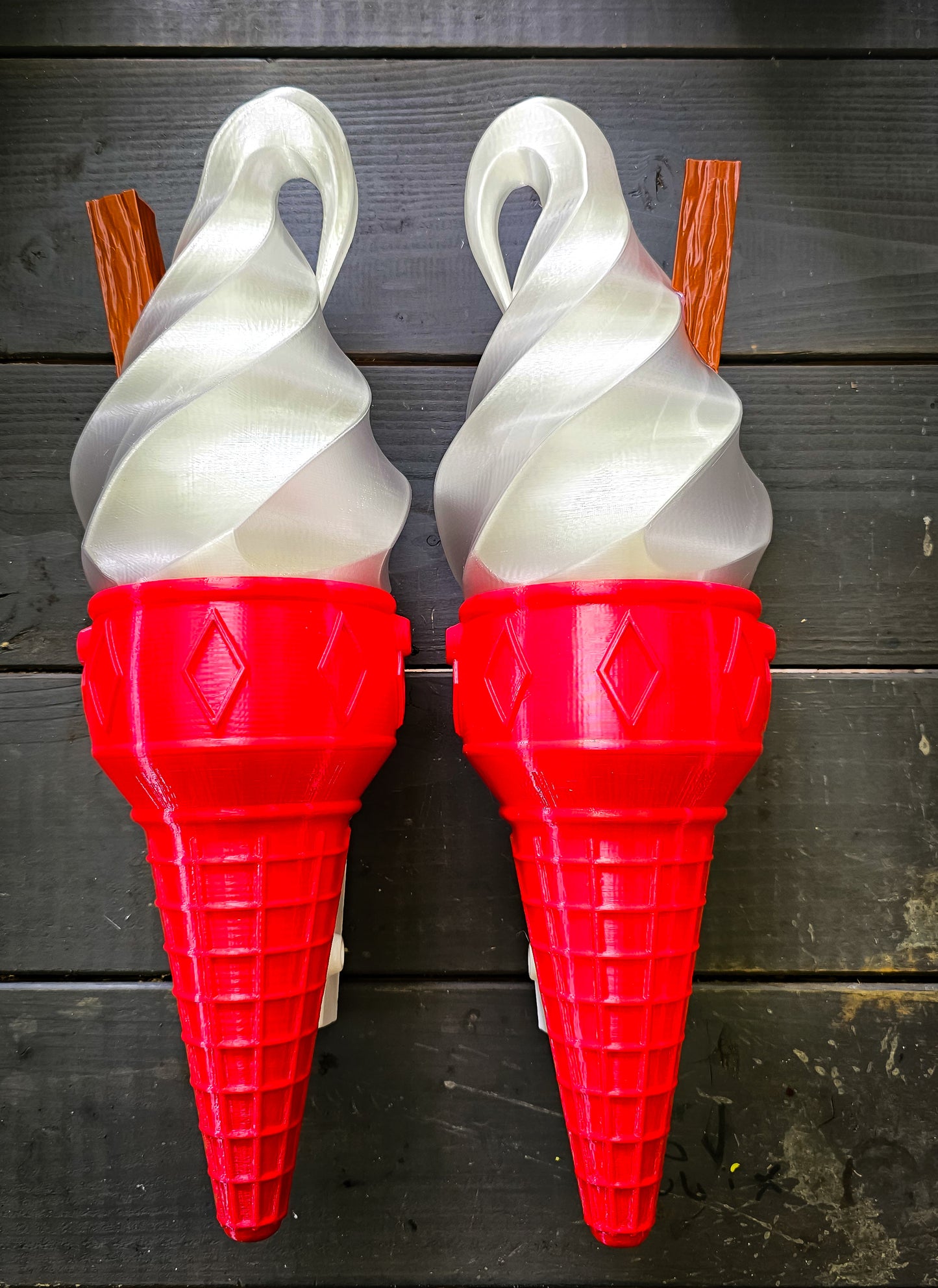 Pair of Ice Cream Van Light Up Cones β White OR Multicolour LED, RF Remote, Brackets & Fixings Included